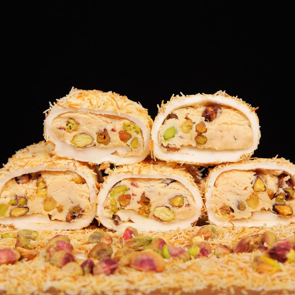 Krema Dolgulu Antep Fıstıklı Sarma Lokum 1 KG