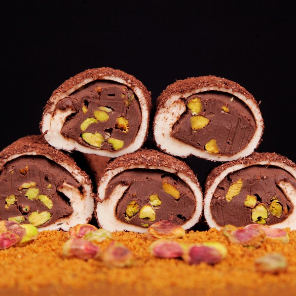 Çikolatalı Antep Fıstıklı Sarma Lokum 1 KG